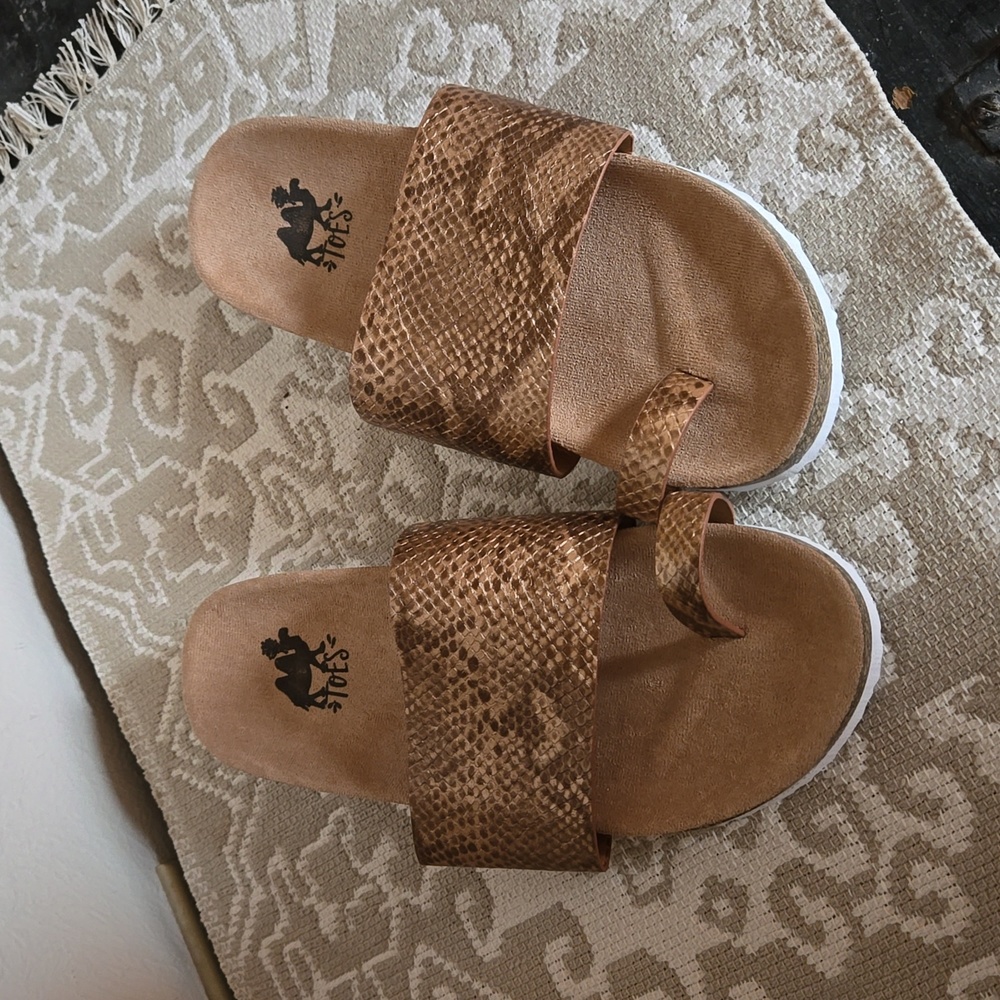 Faux snakeskin sandal